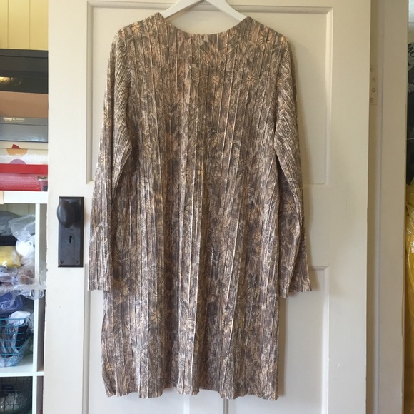 H&M L womens sunray pleated floral beige pale olive dress raw hems relaxed fit - Picture 6 of 17